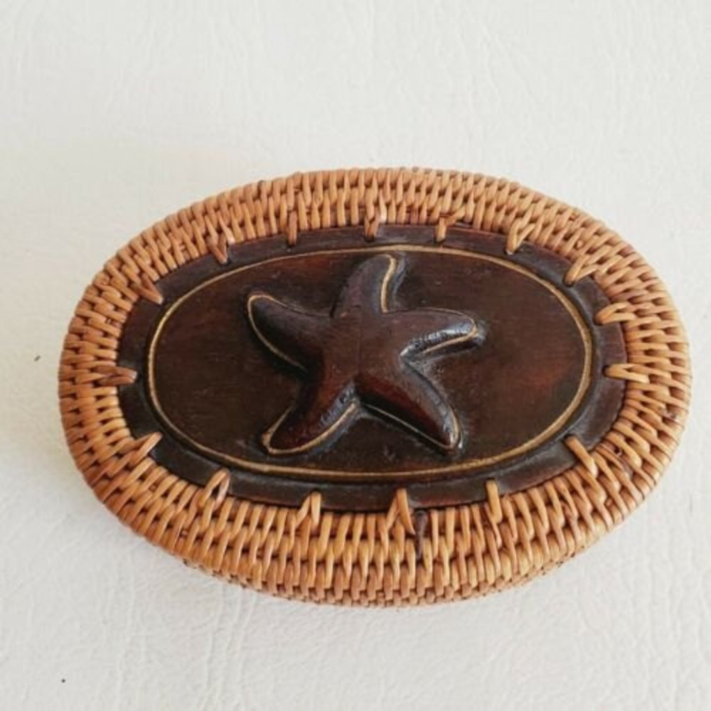 Vintage Oval Wicker Basket Wood Stars Fish Lid Trinket Box Lombok Souvenir